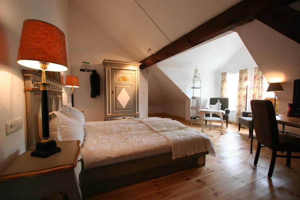 Hotel Hochzeitshaus آوريش الغرفة الصورة